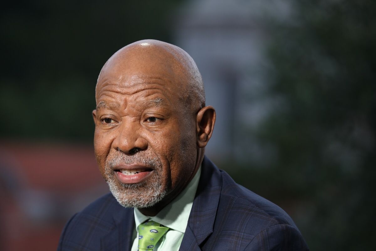 Kganyago Sees South Africa CPI Staying in Target Despite Risks