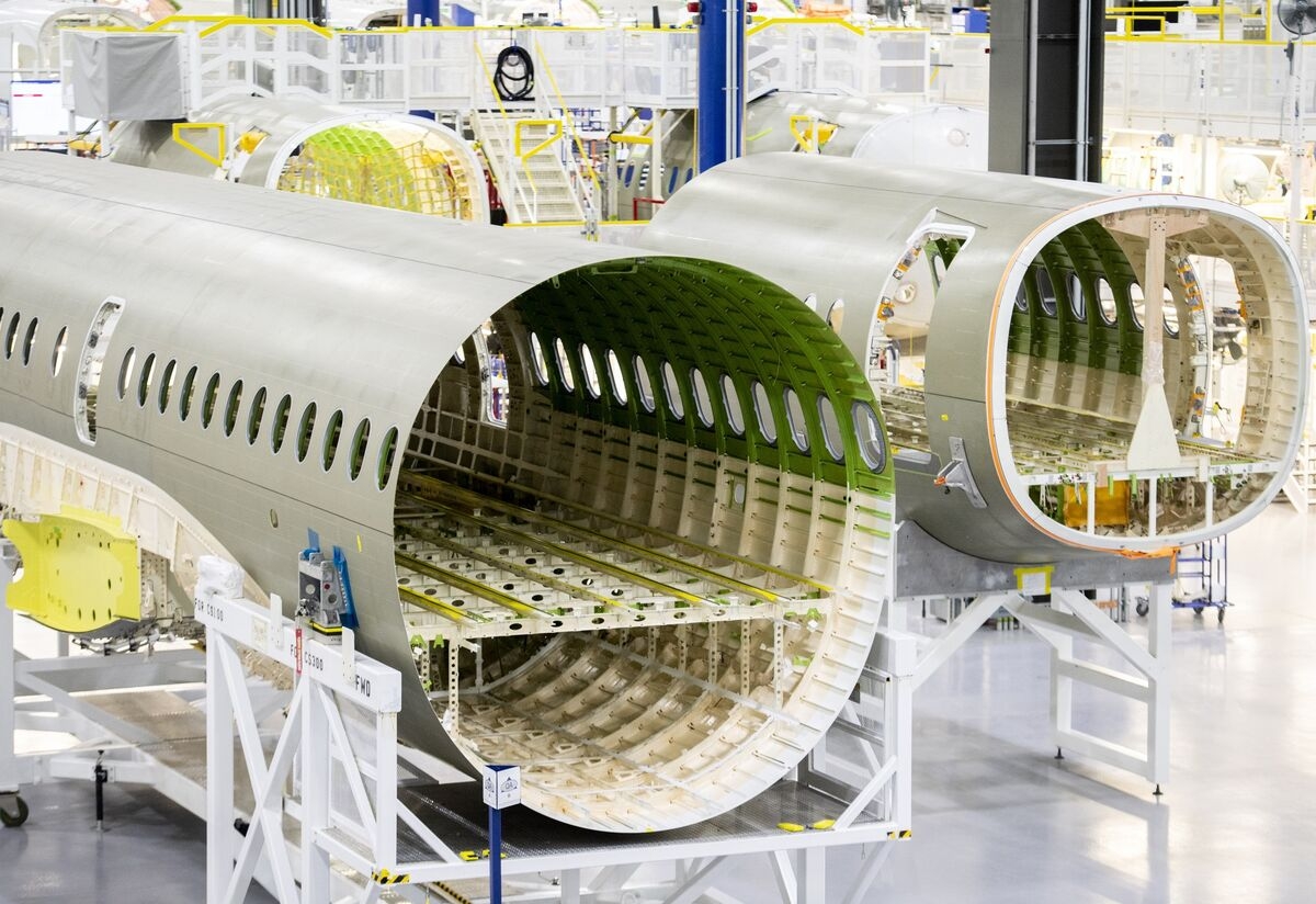 Airbus Targets Higher Dividend Payments, Affirms 2025 Guidance