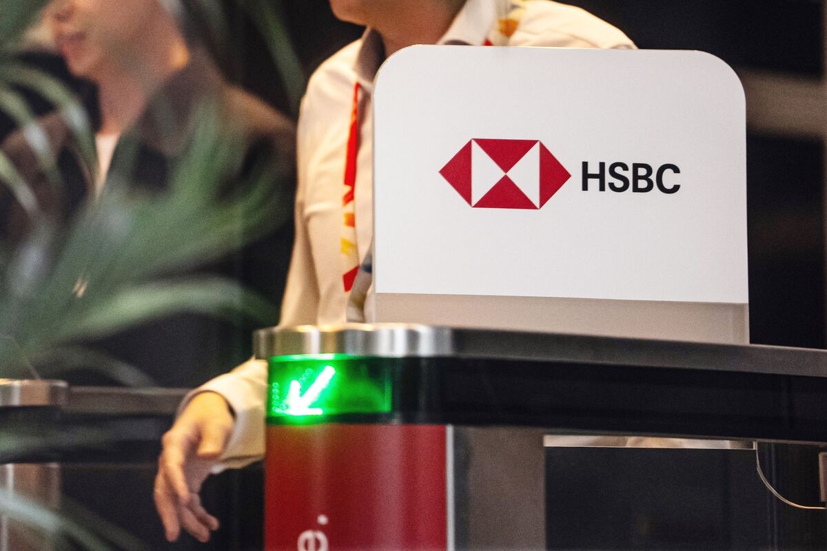 HSBC Hires John McDonald From UBS to Oversee Marketing
