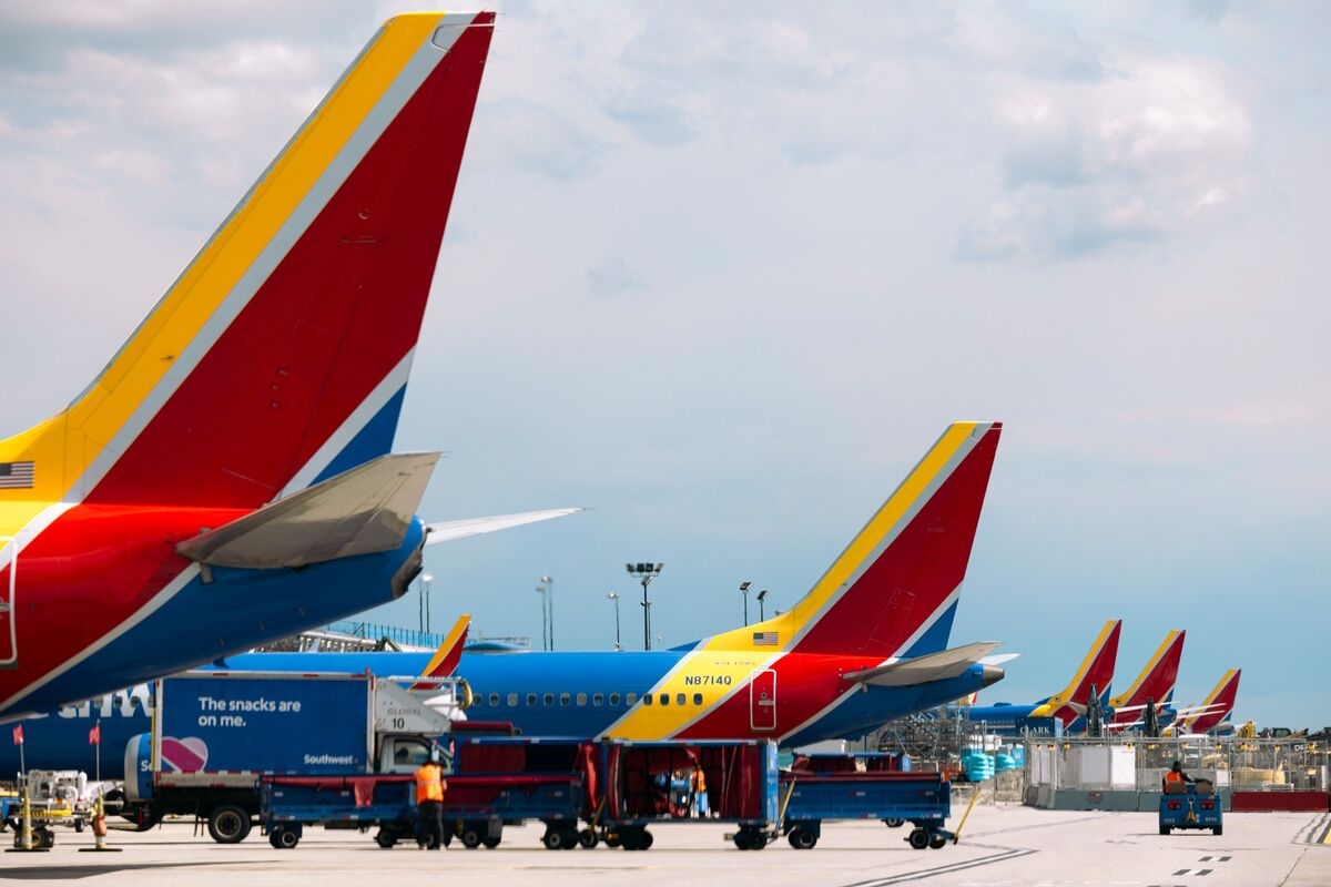 Southwest Air Hints at International Expansion in DOT Request