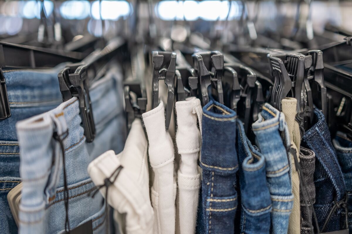 Retailer Gabe's in Talks to Give Keys to Lenders, Get More Cash