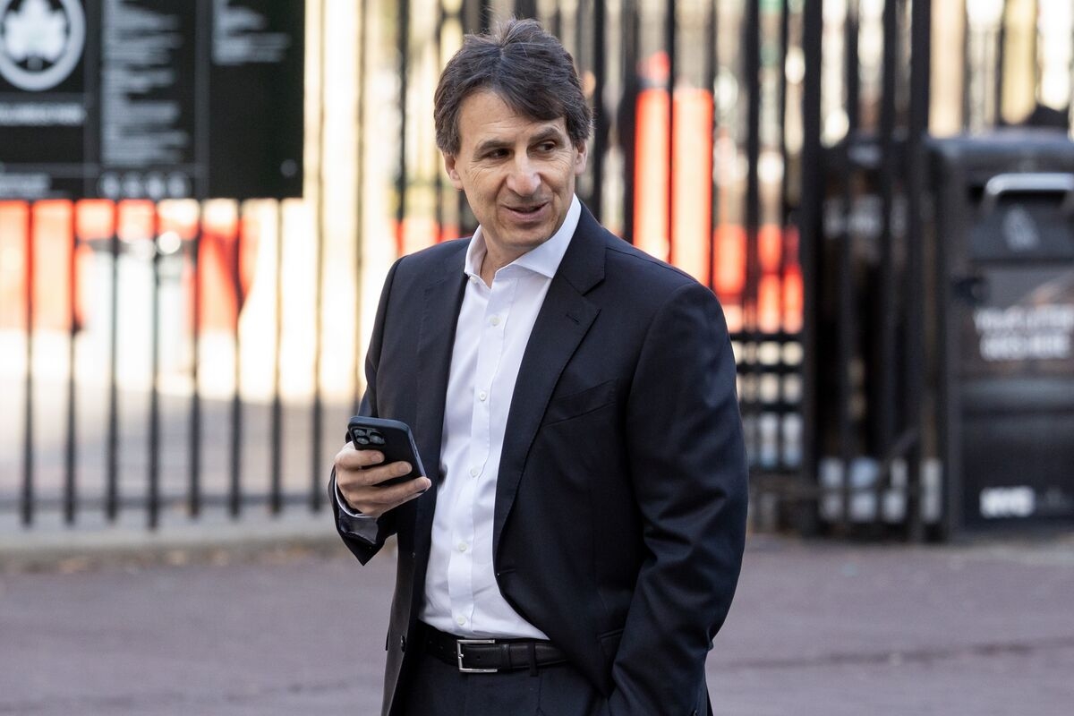 Apollo's Rowan Says Trade War Has Made US ‘Merely Exceptional'
