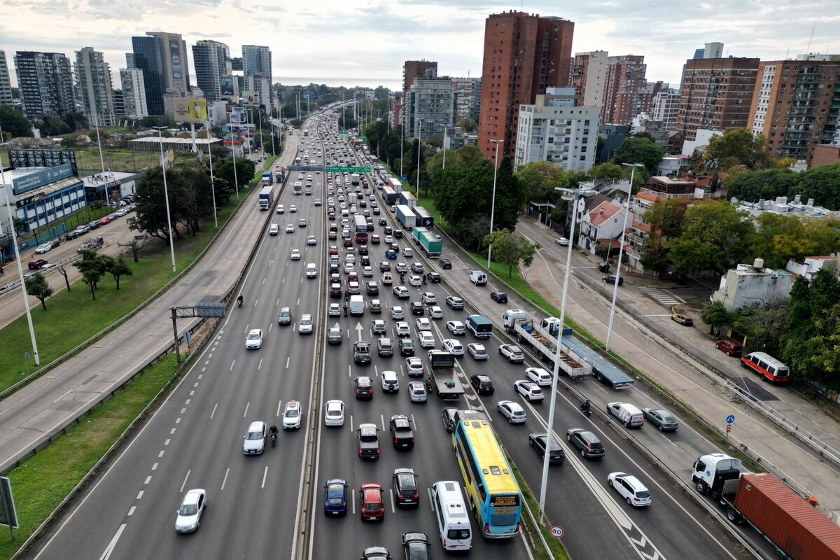 Milei's Cuts Have Argentines Driving New Cars With Paper License Plates