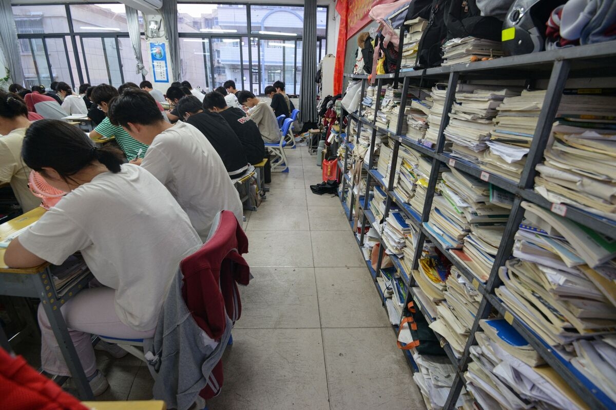 Alibaba, Tencent Freeze AI Tools During High-Stakes China Exam