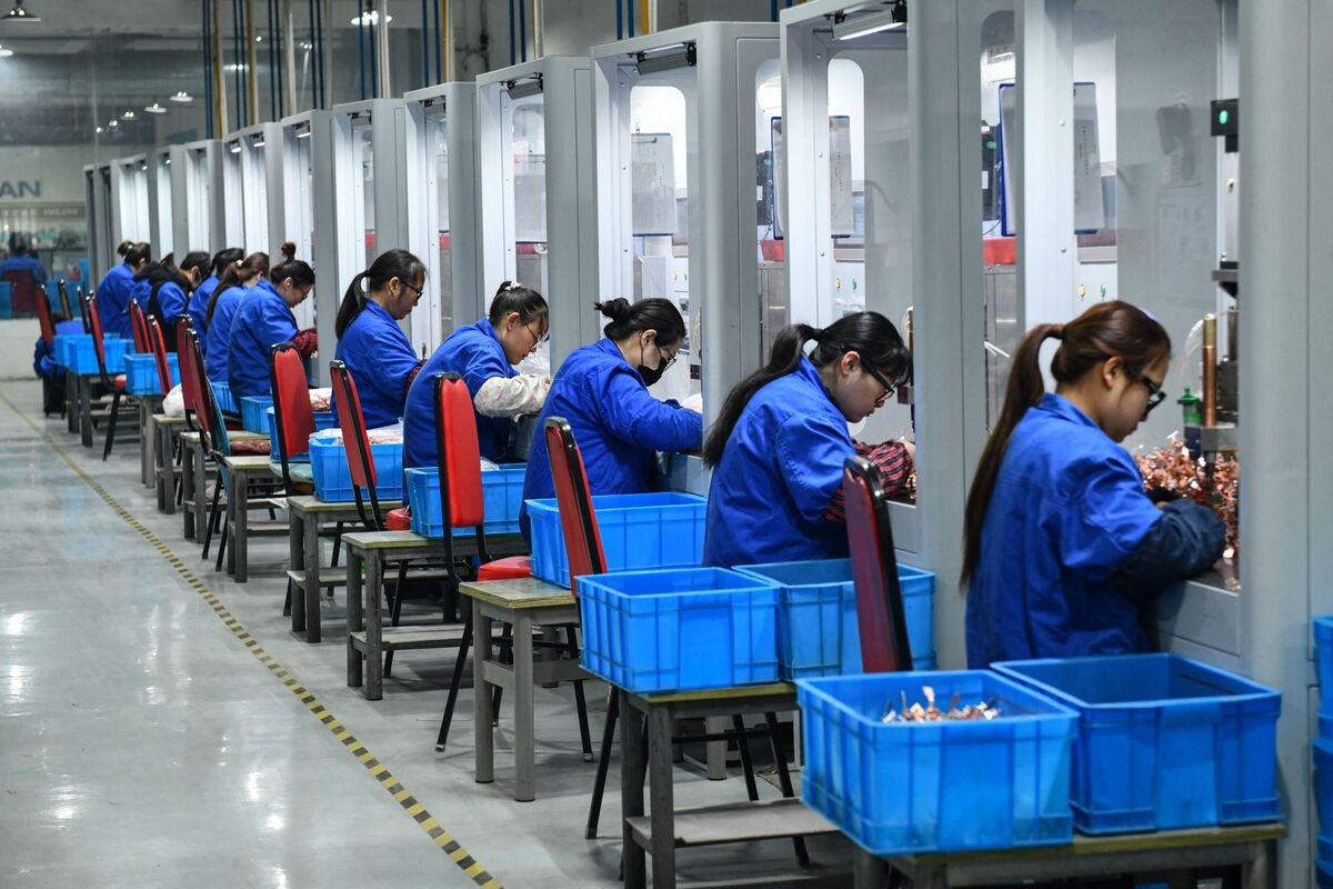 China's Economy Withstood Trade Chaos But Momentum Likely Slowed