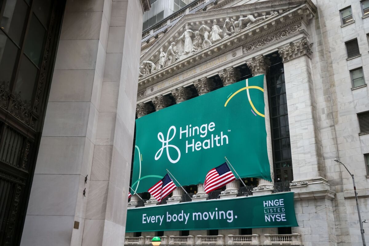 Hinge Health Jumps 25% After Top-Priced $437 Million IPO