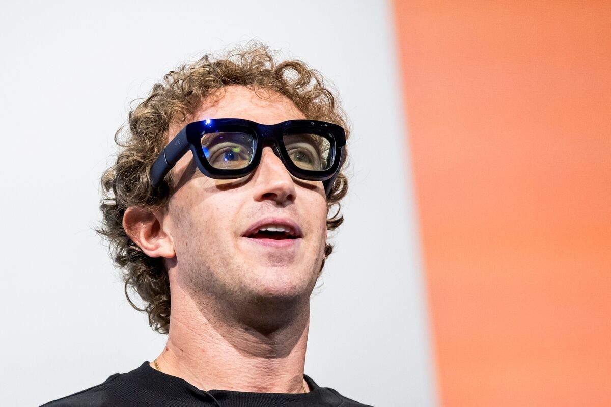 Tech Billionaires Need a Break From Their Reality-Distortion Fields