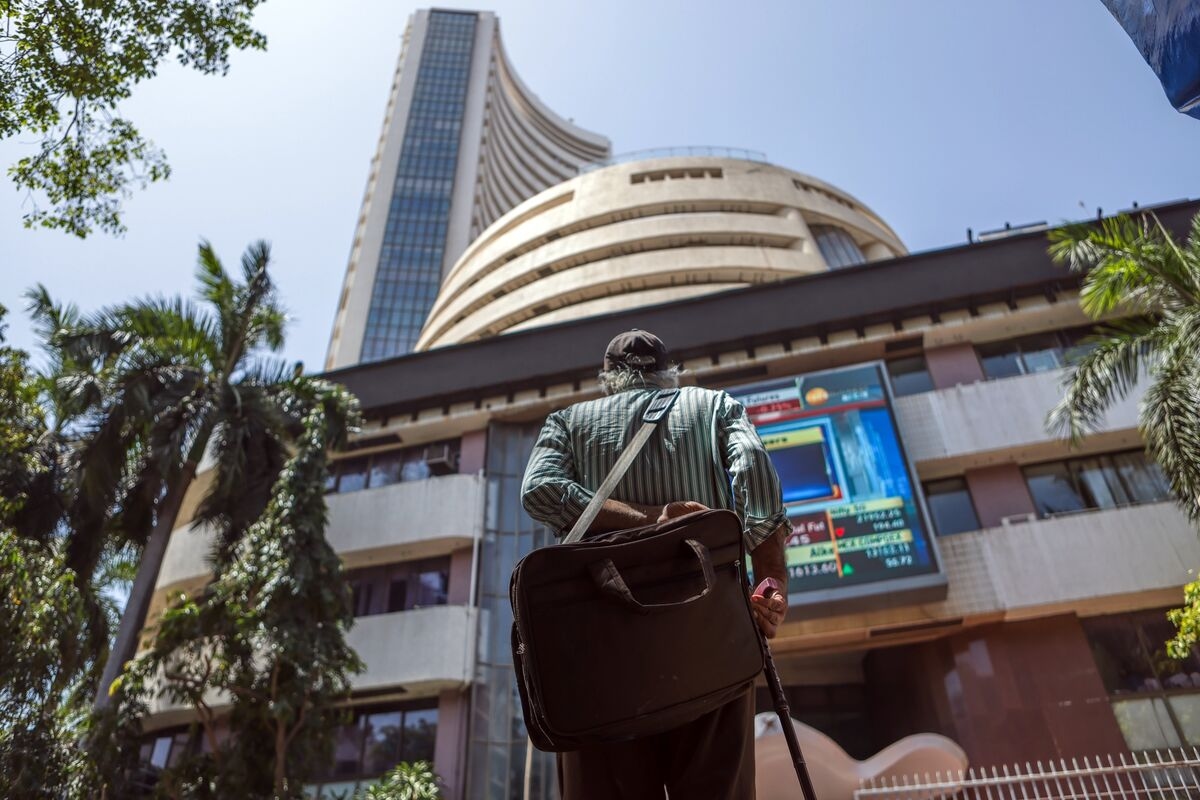 Executive Centre Is Said to Seek $300 Million for India IPO