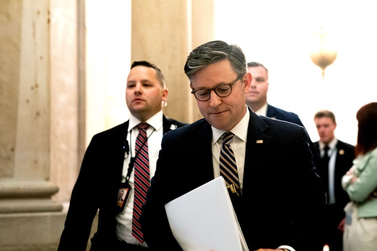GOP Tax Bill Seen Masking More Than $1 Trillion US Debt Hit