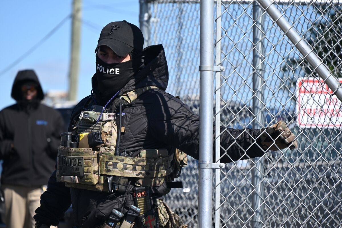 Trump Says ICE Ordered to Expand Deportations in Largest Cities Including New York and Chicago