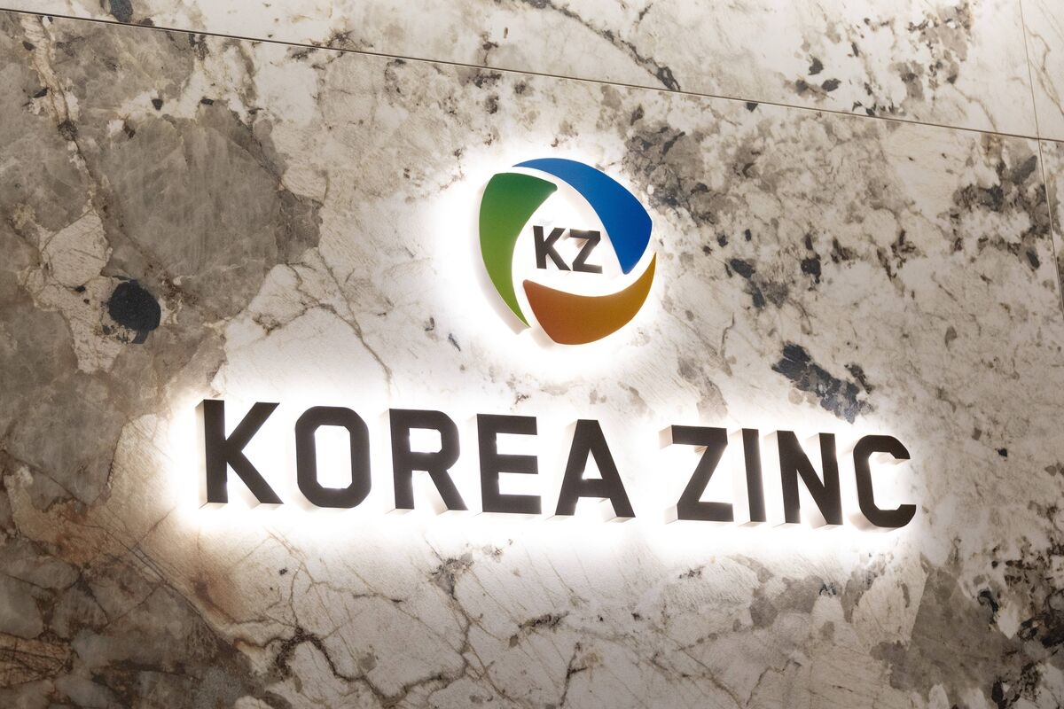 Prosecutors Raid Korea Zinc Offices Over Botched Share Sale