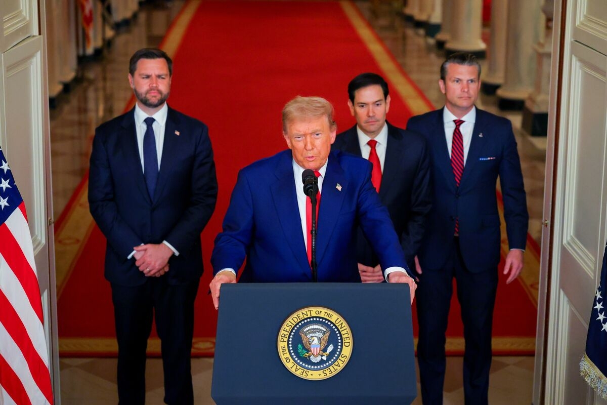 Trump Pressures Iran to Make Peace, Threatening More US Strikes