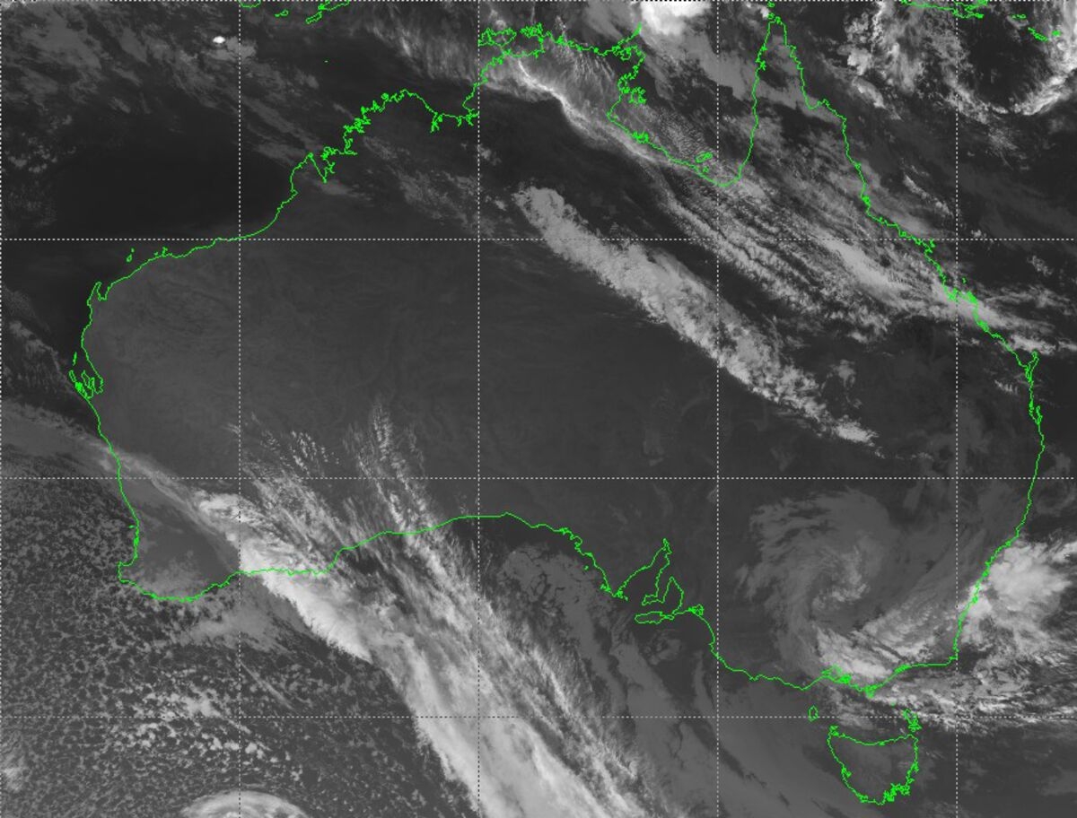 Four Die as Floods Hammer Area North of Sydney, More Rain Coming