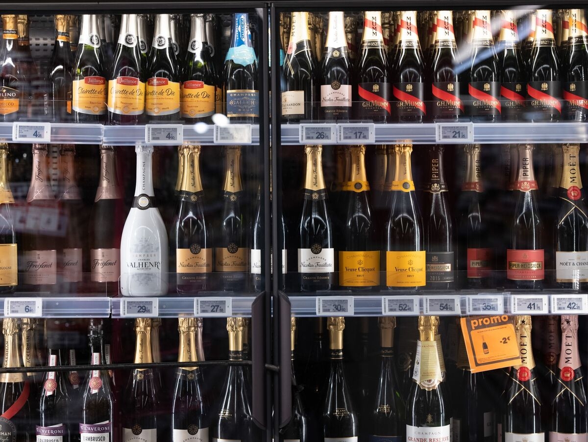 European Drink Makers Fall as Trump Returns to a Favorite Target