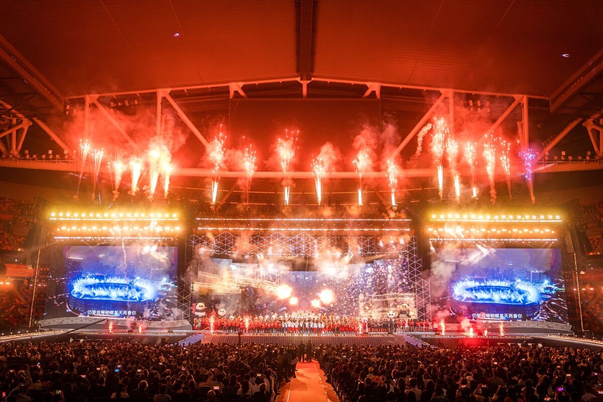 Boozing Rugby Fans to Test Hong Kong's Shiny New Stadium at Sevens