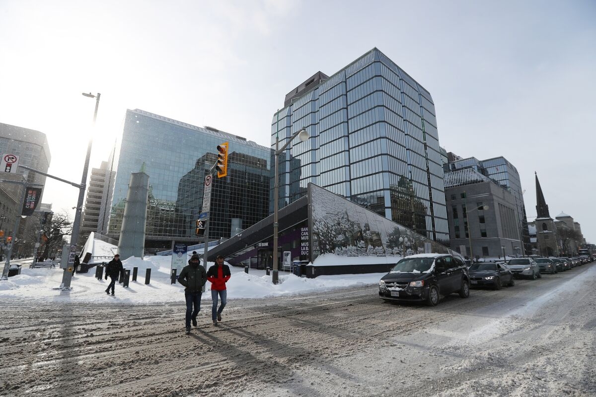 Bank of Canada Adds Second Outsider to Rate-Setting Council