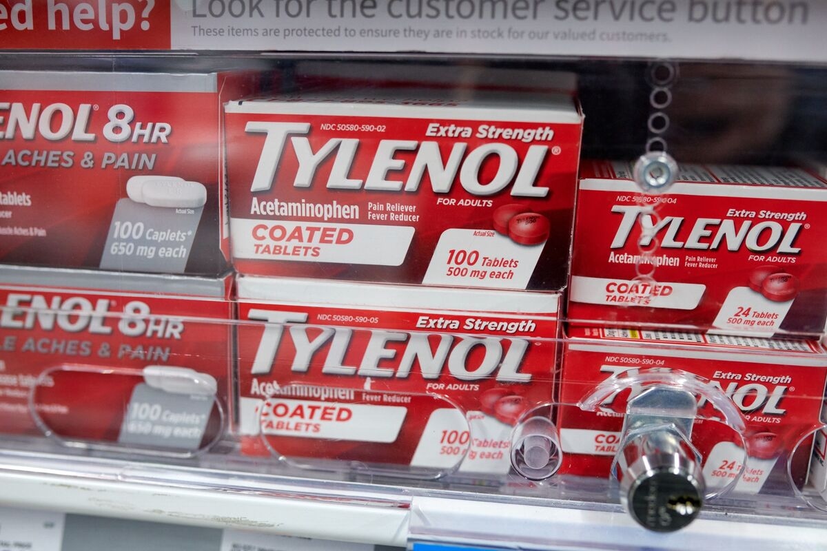 Kenvue Sales Miss Estimates as Weak Volumes Plague Tylenol Maker