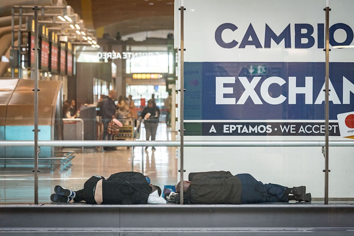 Homelessness Crisis Hits Spanish Airport