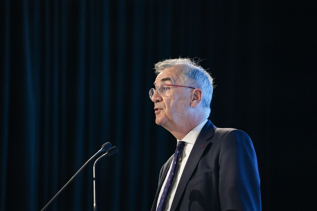 ECB Must Stay ‘Completely Open' on Future Policy, Villeroy Says