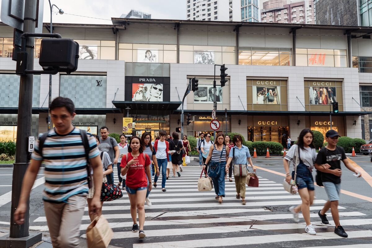 Ayala Land Plans New Malls to Tap Philippines' Middle Class Rise