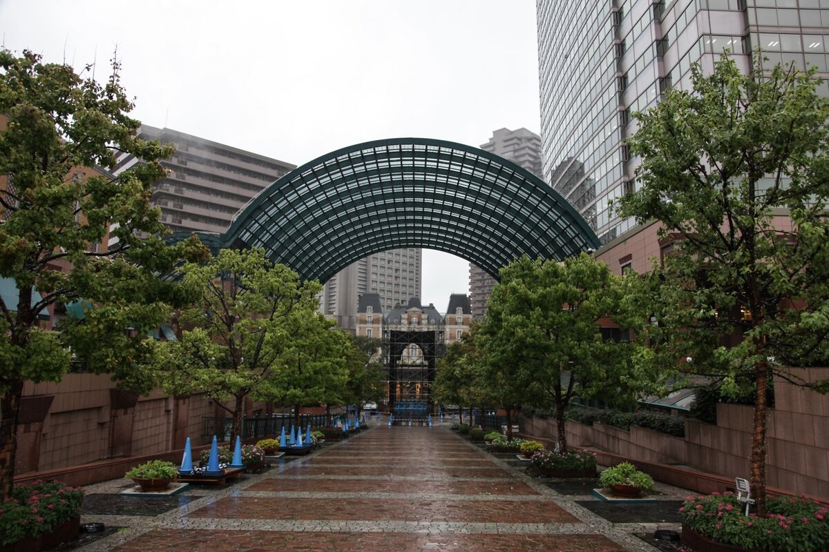 Bain, KKR Said to Be Among Second-Round Bidders for Sapporo Unit