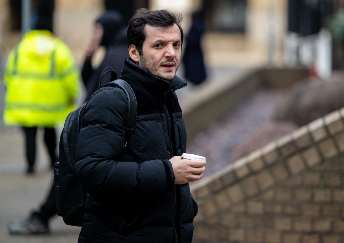 Analyst Accused of Insider Trading Said he Saved ‘Dying Fund'