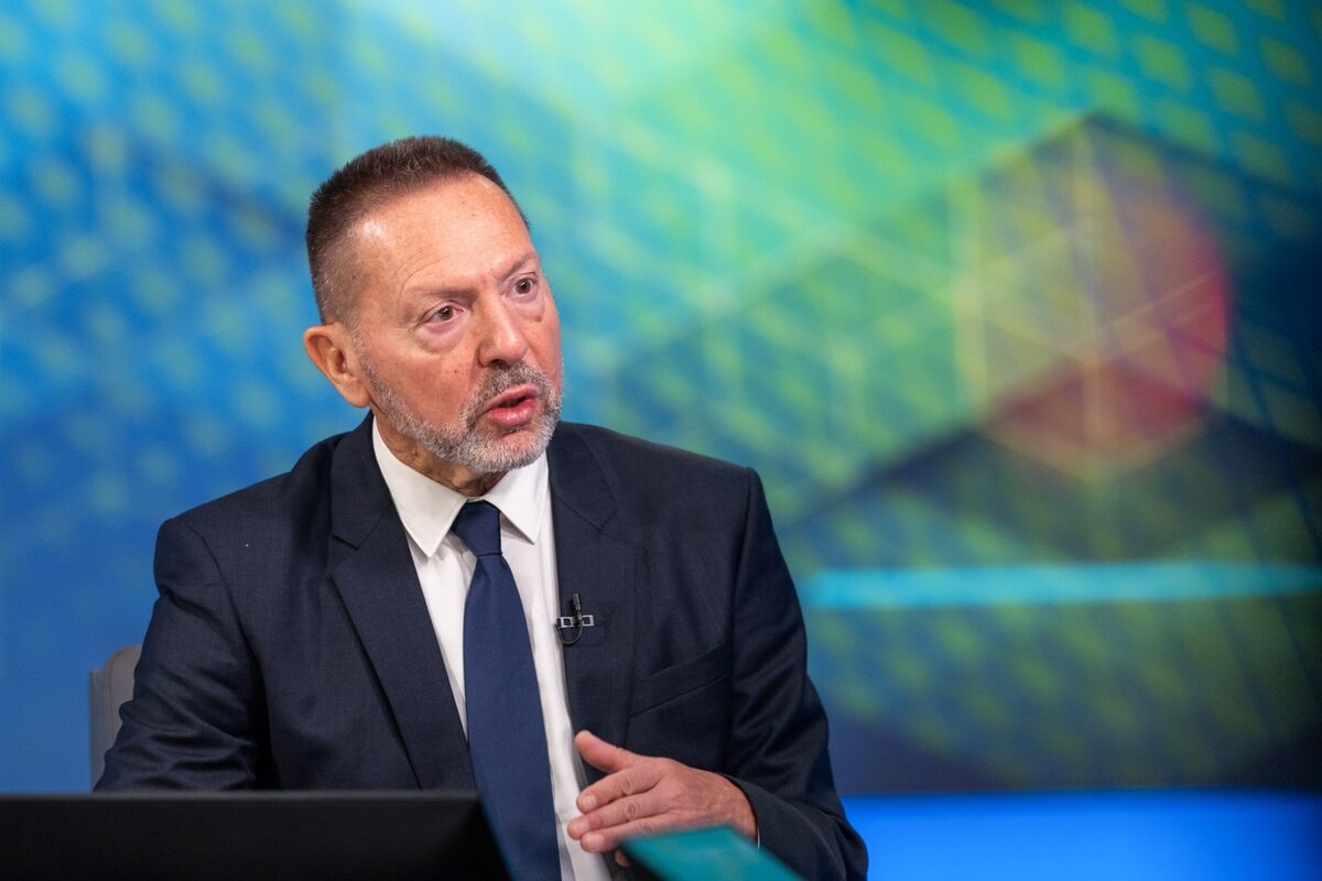 ECB's Stournaras Sees June Rate Cut and Then Pause: Kathimerini