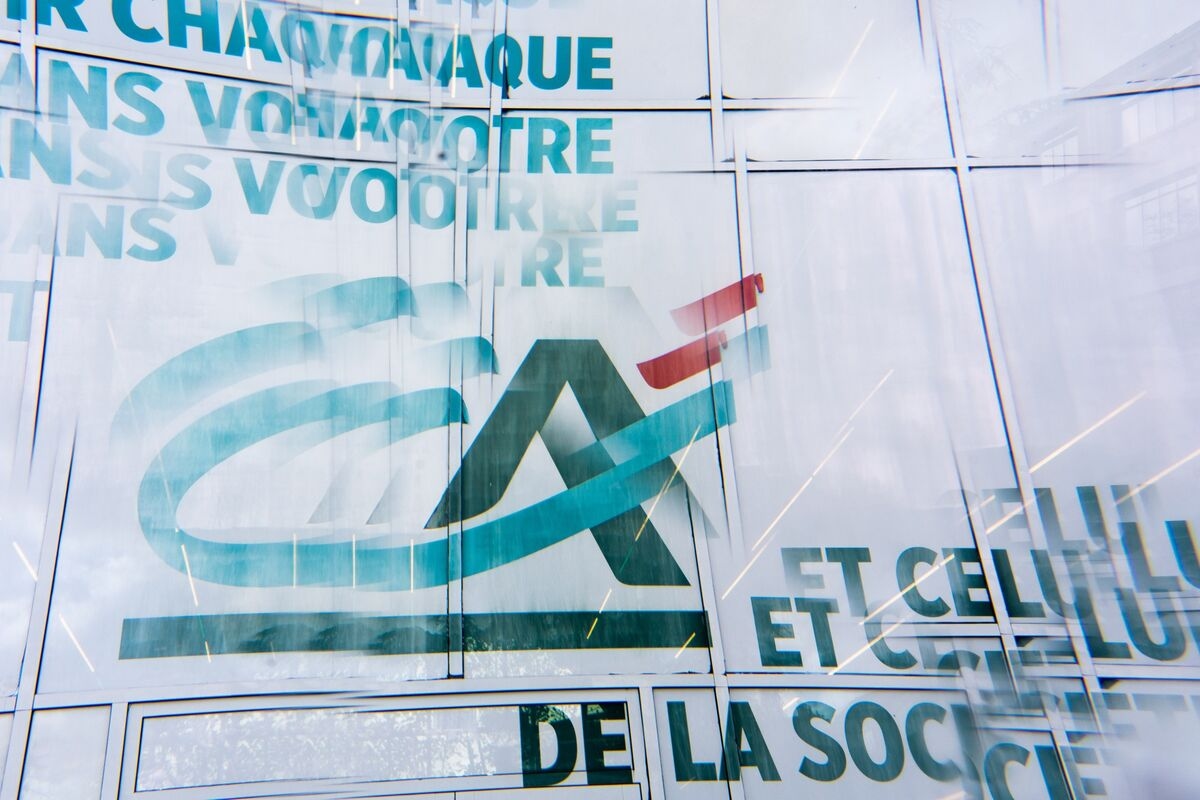 ECB Said to Warn Credit Agricole of Possible Fine Over Climate