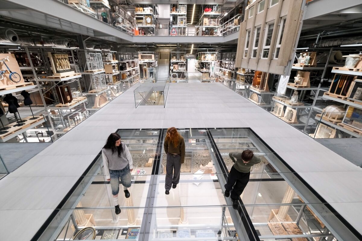 At London's New Design Museum, Visitors Get Hands-On Access