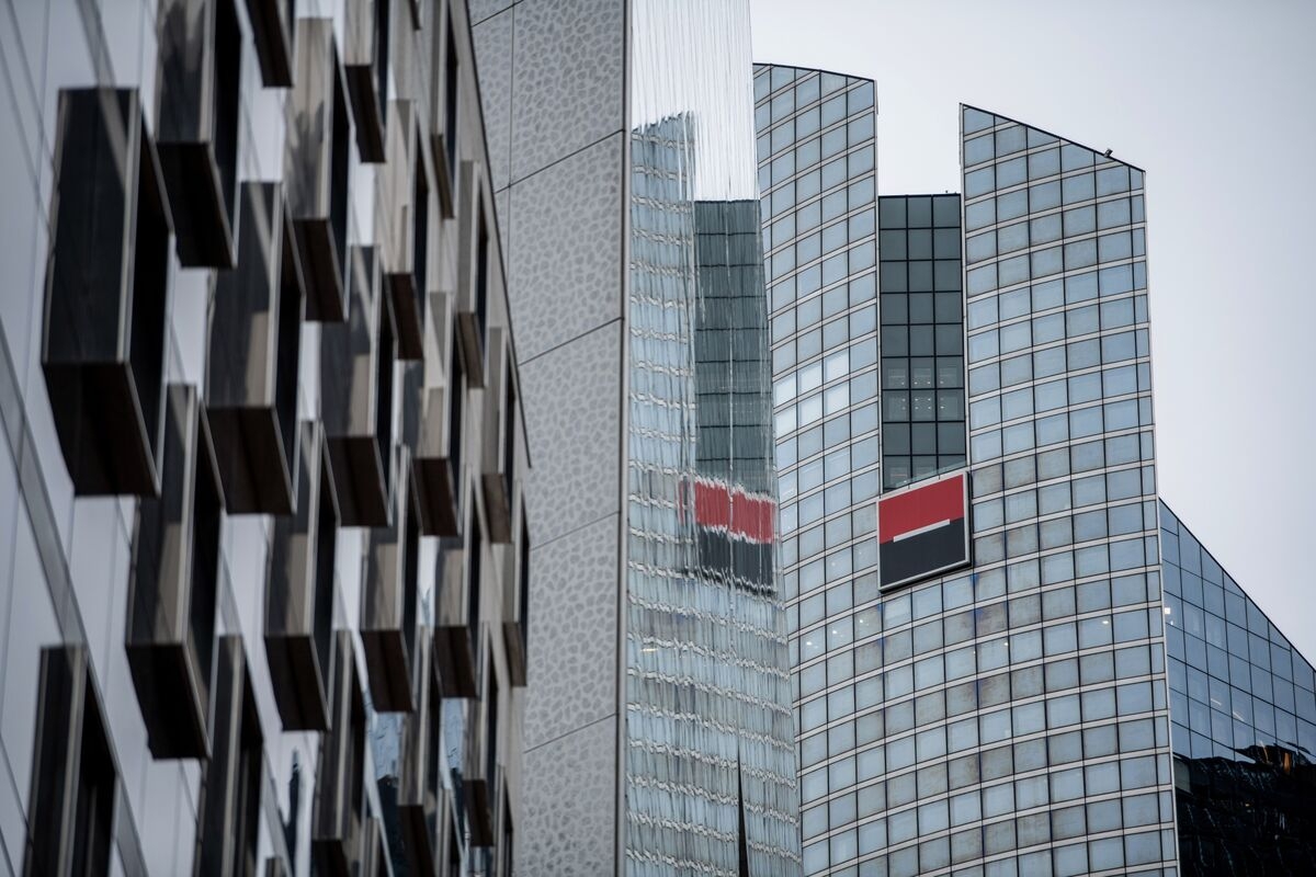 SocGen Stock Traders Post Record to Lift Profit Past Estimates