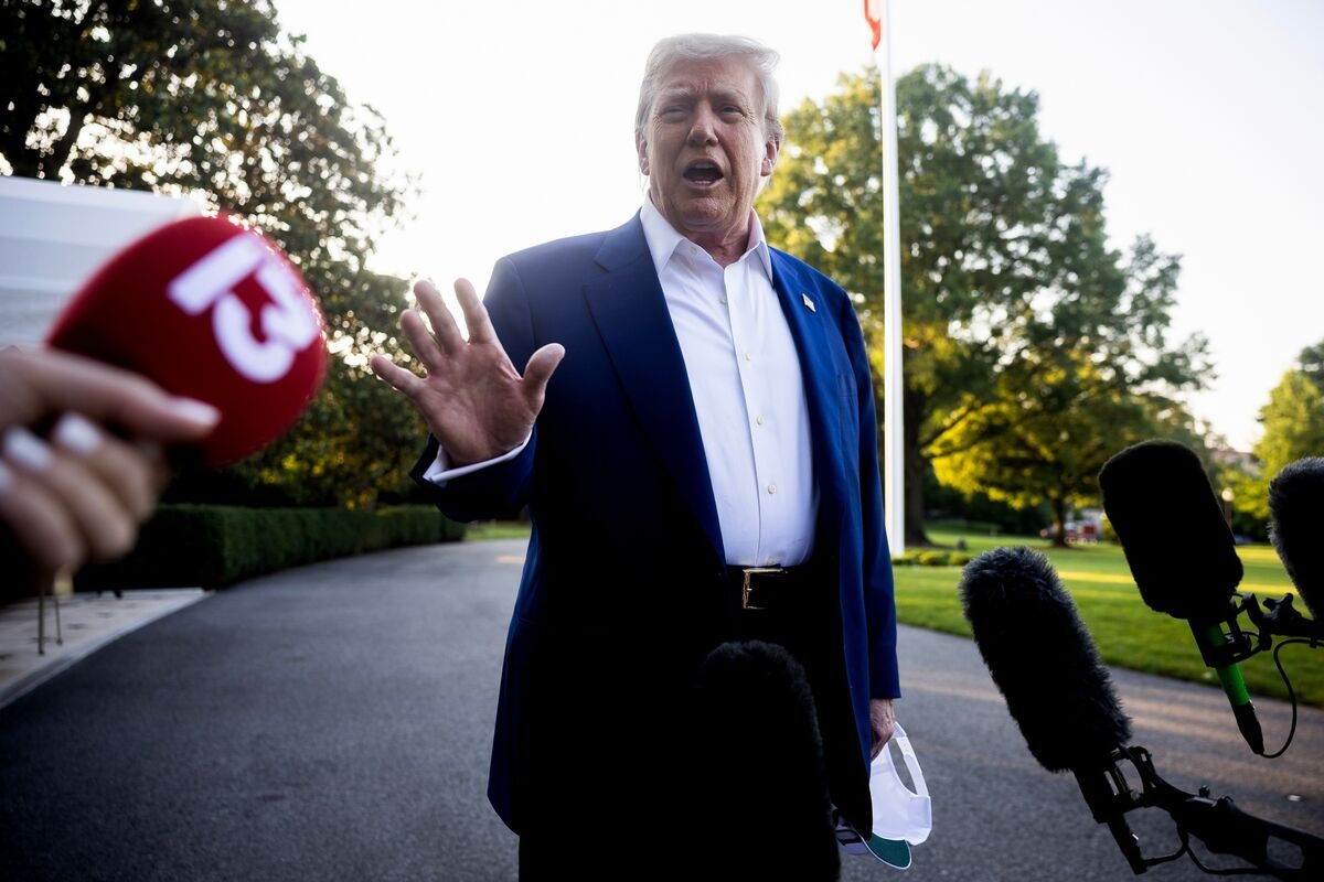 Trump Enters Fraught Two-Week Run as Tax, Trade Deadlines Loom