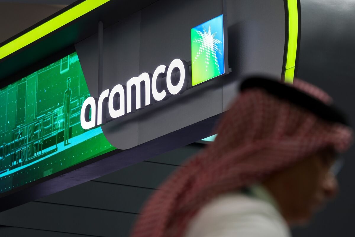 Aramco Raises $5 Billion in Year's First Dollar-Bond Sale