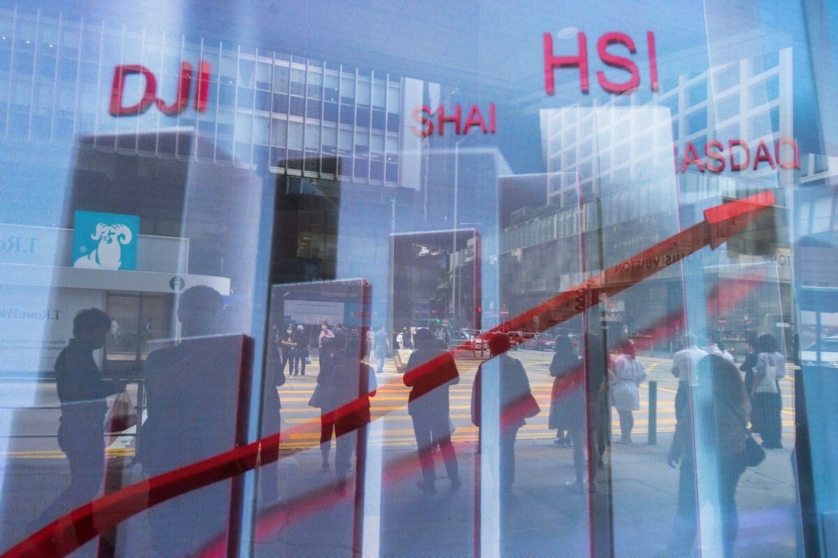 Hong Kong's Funding Cost Surge Is Another Headache for Stocks