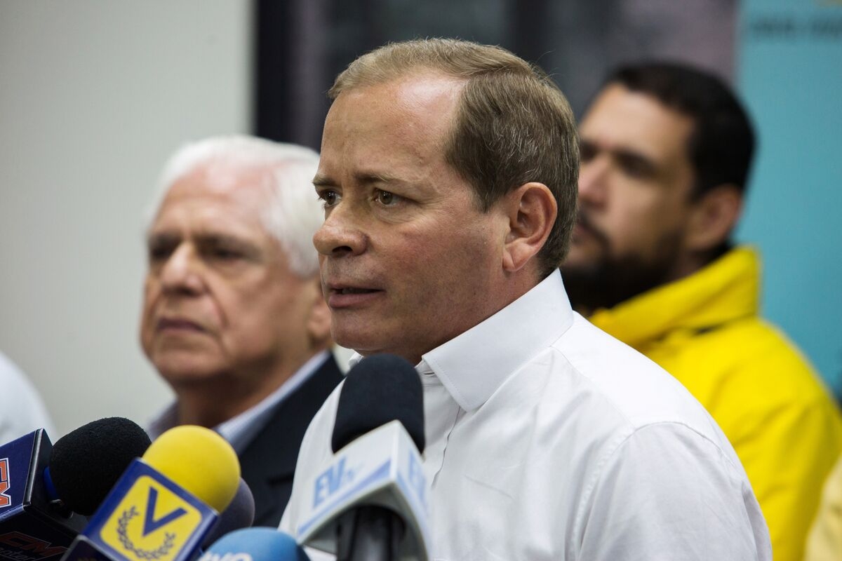 Venezuela Holds an Opposition Leader on Poll-Boycott Claims