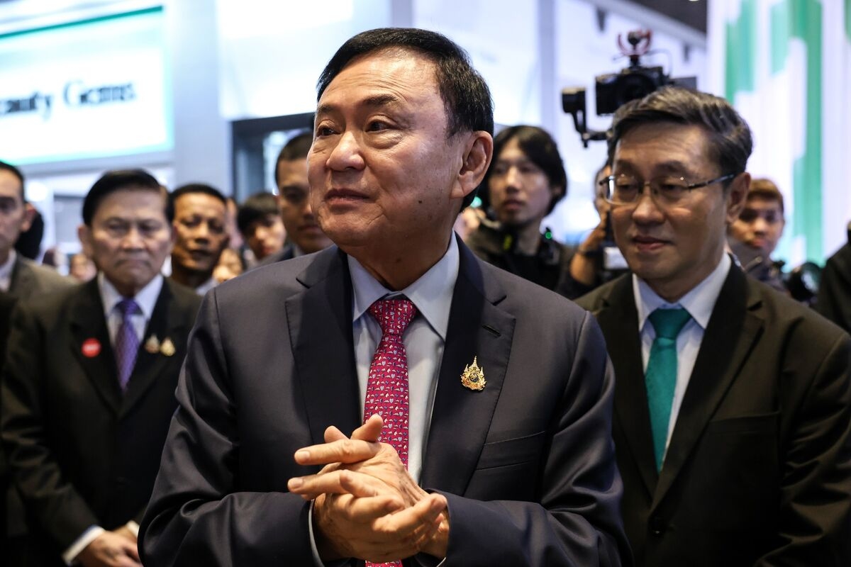 Thaksin Touts Golden Visa, Higher Travel Fees to Boost Thailand