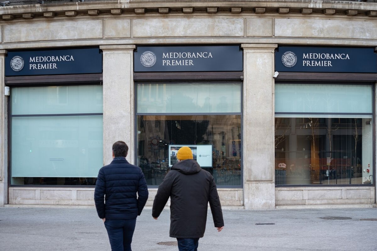 Norway's Wealth Fund Plans to Back Paschi's Mediobanca Bid