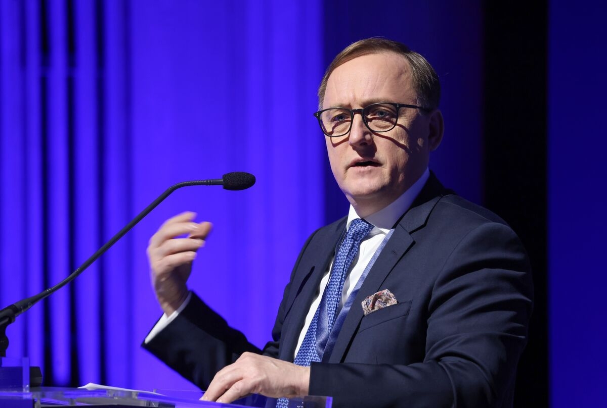 Latvian Premier's Party Backs Kazaks as Central Bank Head: LSM