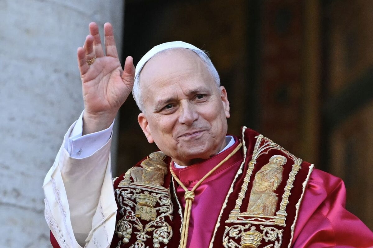 Pope Leo XIV Prays for Chinese Catholics in First Comments on Thorny Issue