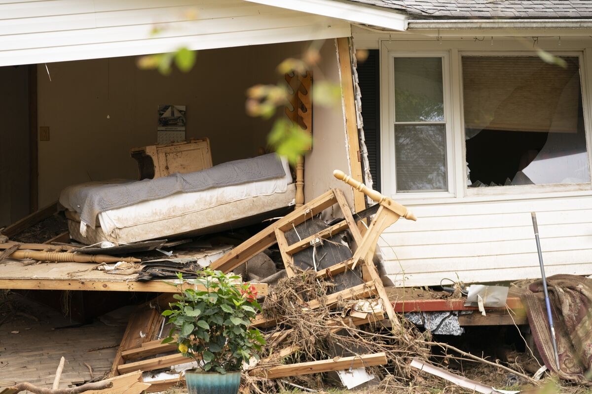 Your Credit Score Shouldn't Matter in a Natural Disaster