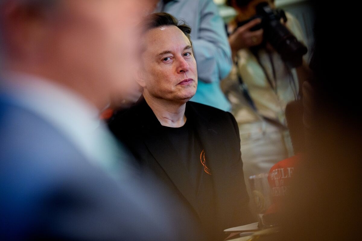 Musk Joined by Some Senate Republicans Bemoaning Tax Bill's Red Ink