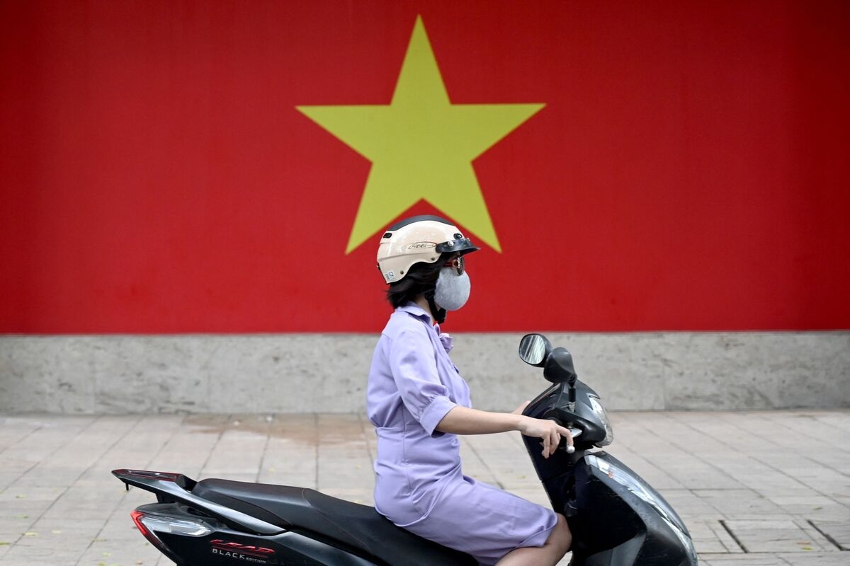 Vietnam Stocks Near Record on Reform Hopes, Trade Deal Optimism