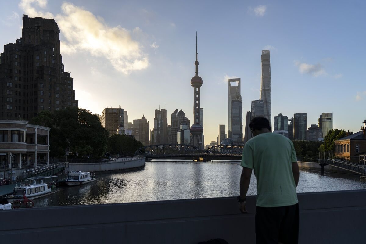 China's Quant Funds Boost US Recruiting After Trump's Visa Curbs