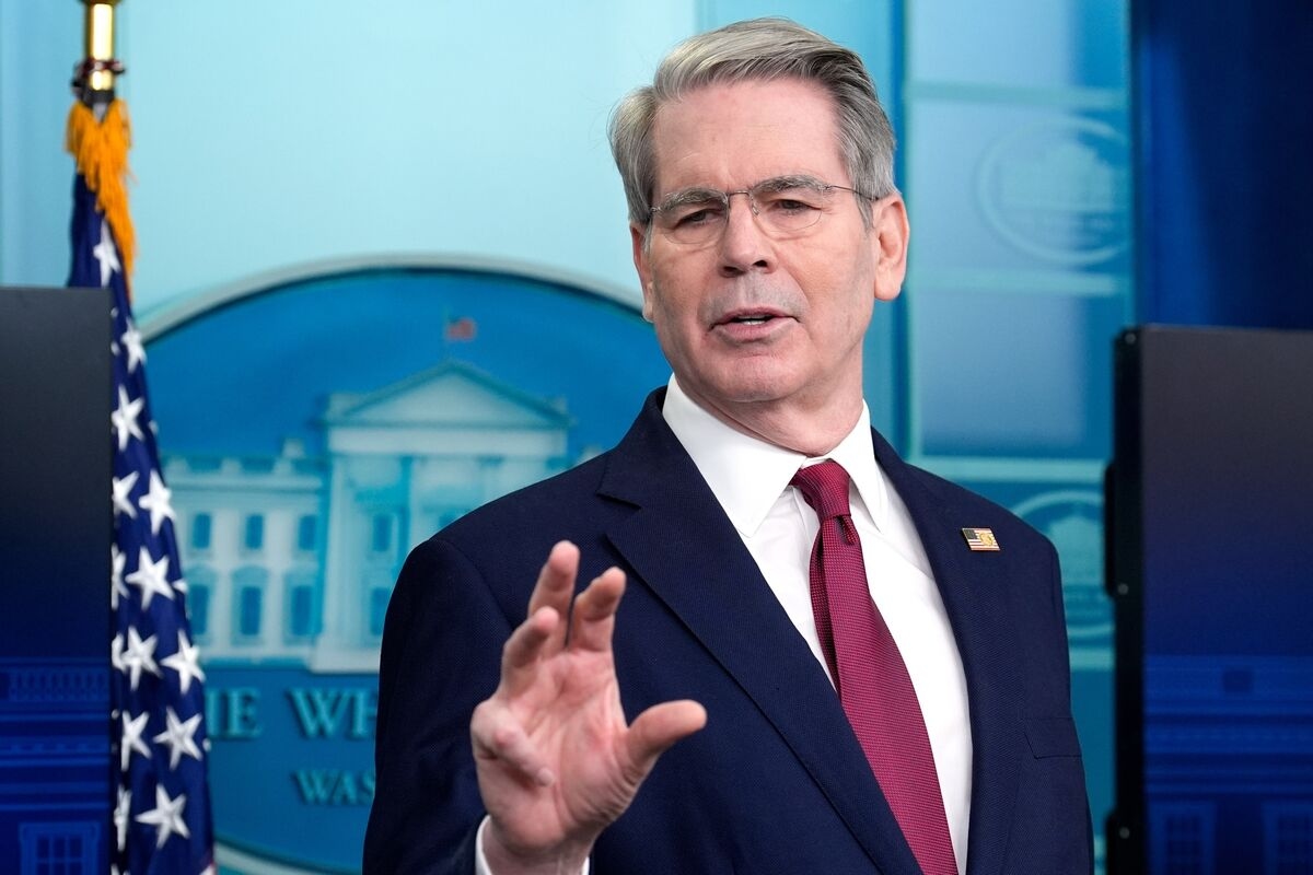 Democrats Assail Bessent on ‘Privatizing' Social Security Remark