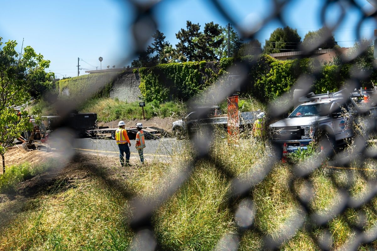 Untouched Muni Tax Perk Eases Urge to Flood the Market