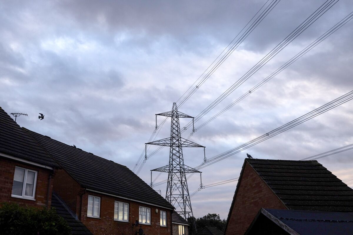 UK Set to Drop Regional Power Price Plan Hated by Industry