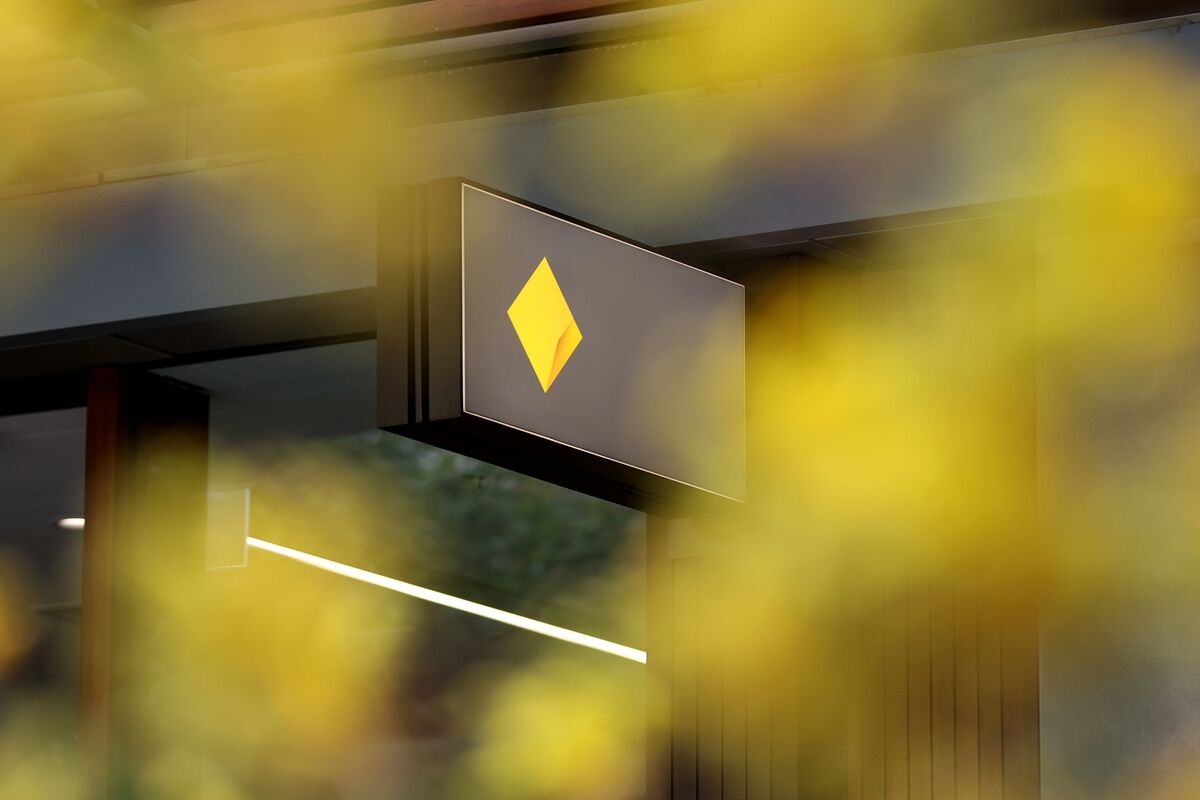 Commonwealth Bank Reverses Job Cuts Decision Over AI Chatbots