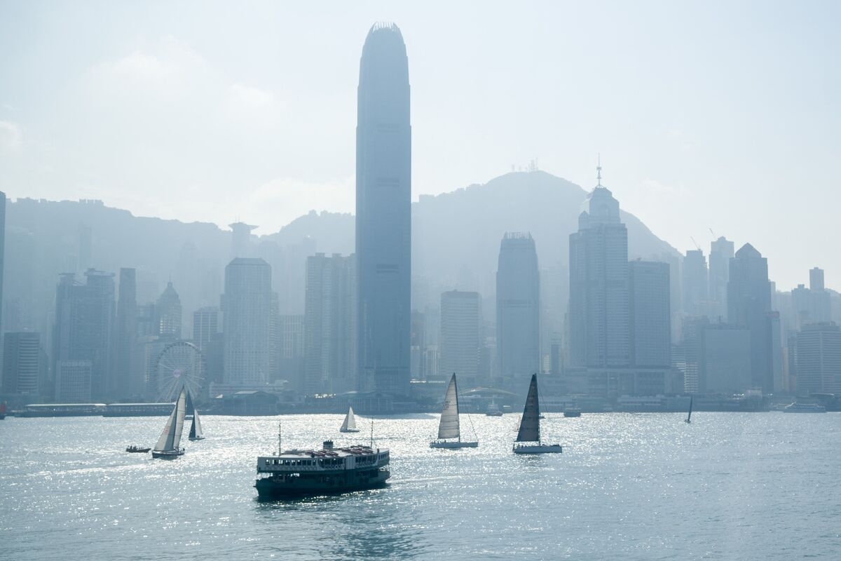 Asia's Super-Rich Rapidly Scale Back US Exposure on Trade War
