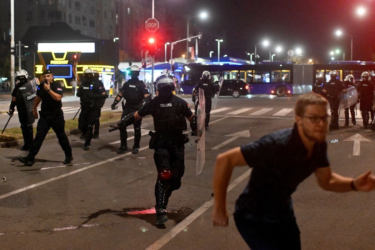 Political Protests in Serbia Turn Violent With Clashes in Country's Biggest Cities