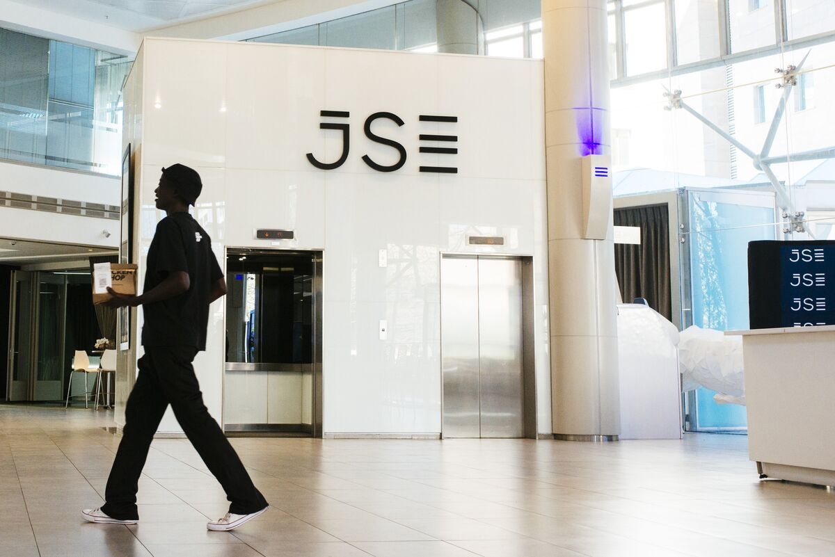 South African Stocks Tipped to End Decade of Foreign Outflows