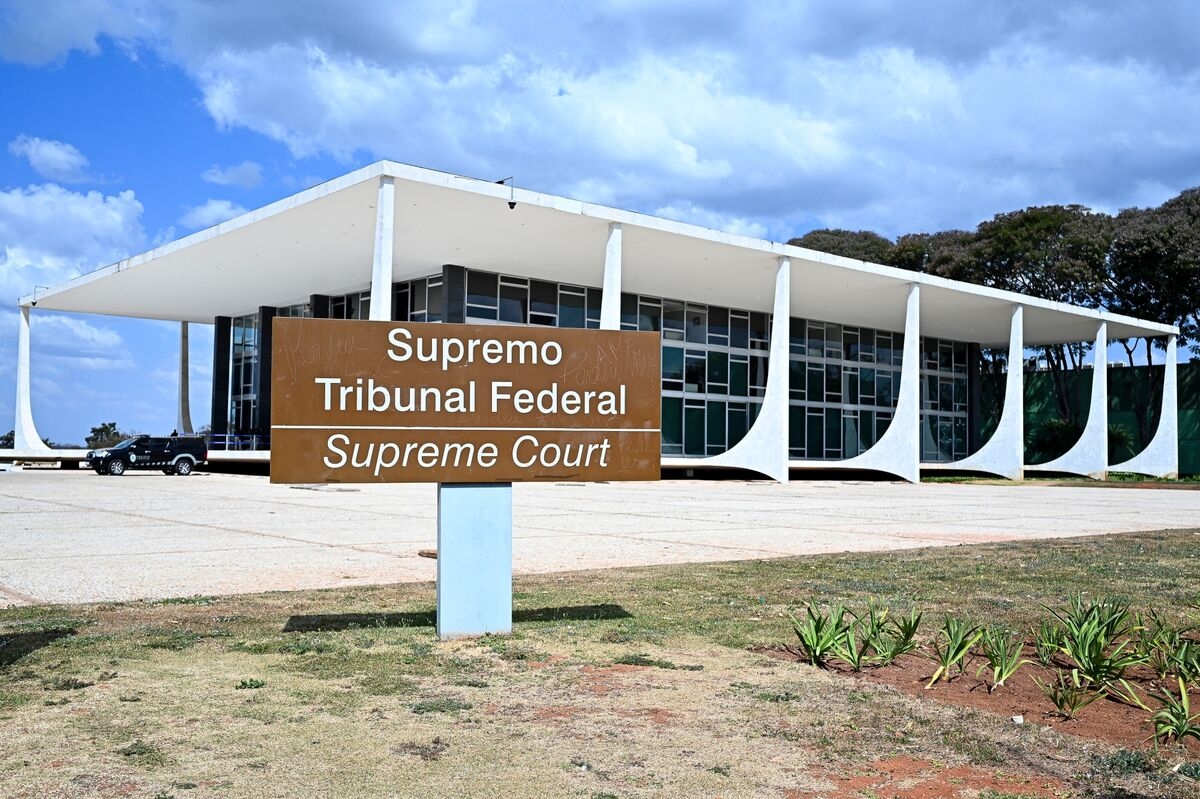 Brazil Top Court Forms Majority to Boost Social Media Oversight